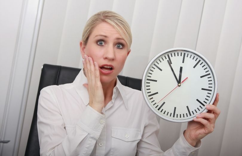 Pekiştirme Tedavisi Nedir? 4 Ortodontik Tedavi İçin Geç Mi Kaldım? Ortodontik Tedavi Ne zaman Yapılmalı ortodonti uzmanı özlem aylıkcı