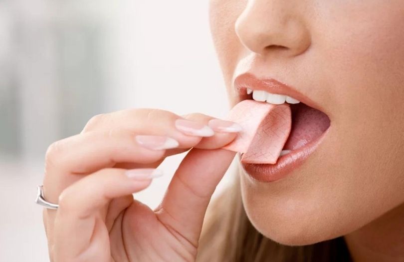 Sakiz Bahadir Ugur Aylikci Dis eti uzmani periodontoloji uzmani uzman dr ozlem aylikci ortodonti uzmani seffaf plak uzmani