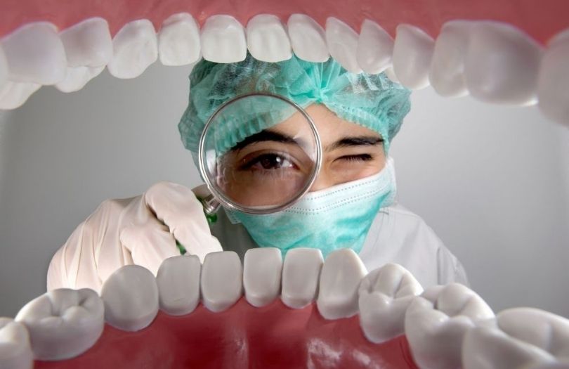 Ramazanda agiz hijyeni 2 Dr ozlem aylikci ortodonti uzmani seffaf plak uzmani invisalign uzmani Bahadir ugur aylikci periodontoloji uzmani dis eti uzmani