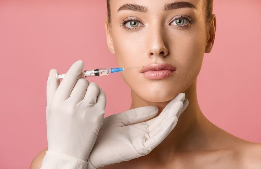 Dişeti Dolgusu – Hyaluronik Asit 5 Dr. Ozlem Aylikci Drozlemorto Gulus Tasarim Uzmani dr. Bahadir Ugur Aylikci Hyaluronik asit yuz